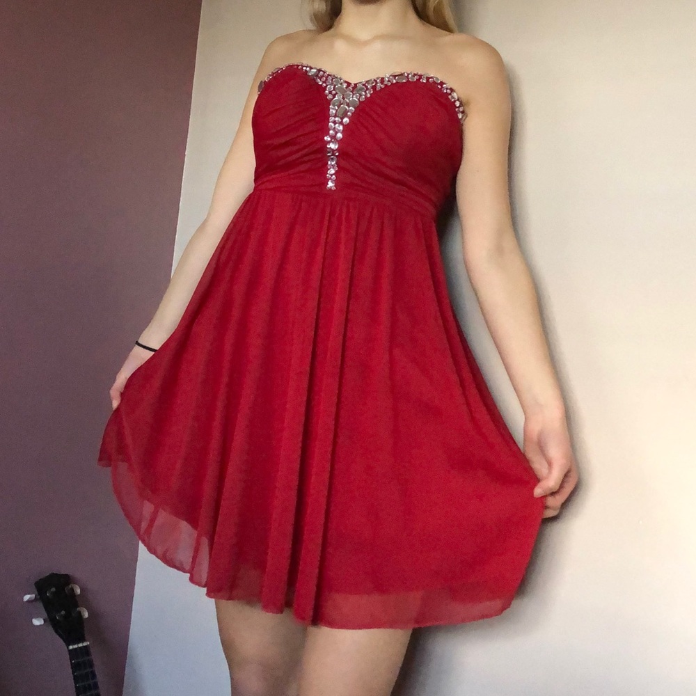 Juniors Red Dress Size 7